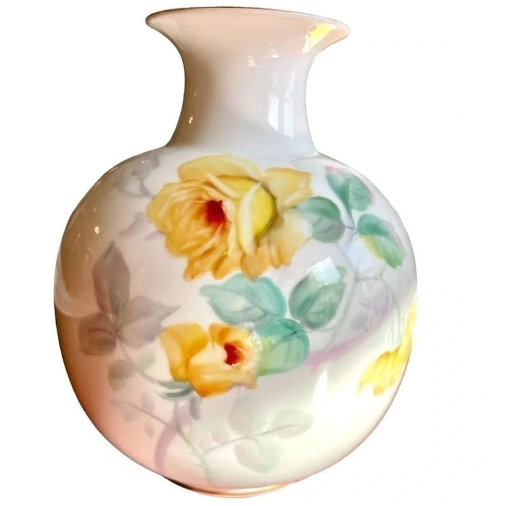 Noritake this vase